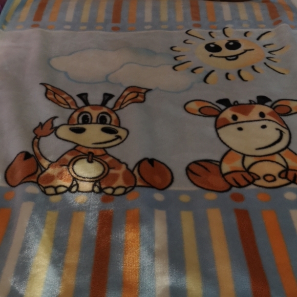 Children's Cozy Plush blanket 54" x 43.5" - Picture 2 of 11